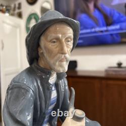 Lladro Nao Hand Made Porcelain Sculpture 1978 Made In Spain Retired Mariner. 262