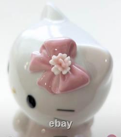 Lladro Nao Hello Kitty Sanrio Figure Ribbon Interior Porcelain Gift Collection