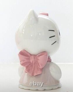 Lladro Nao Hello Kitty Sanrio Figure Ribbon Interior Porcelain Gift Collection