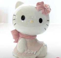 Lladro Nao Hello Kitty Sanrio Figure Ribbon Interior Porcelain Gift Collection