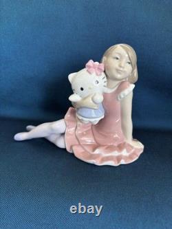 Lladro Nao Hello Kitty ceramic figure