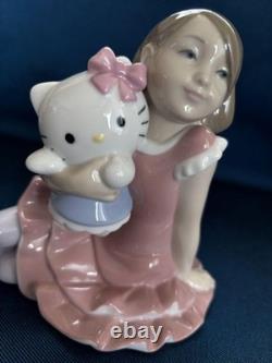 Lladro Nao Hello Kitty ceramic figure
