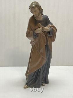 Lladro Nao Joseph 1981 Nativity Figure. 10 1/2 Tall