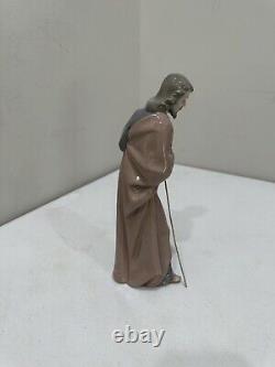 Lladro Nao Joseph withstaff 1981 Nativity Figure. 10 1/2 Tall