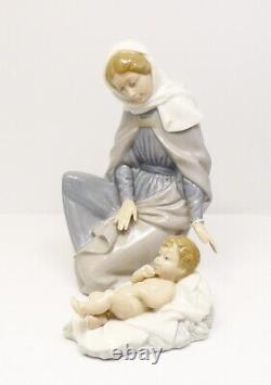 Lladro Nao Nativity Mary 307 & Baby Jesus 312 Porcelain Christmas Figurine