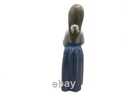 Lladro Nao Porcelain Figurine 23.5cm 1 Choice Excellent Condition Lladro Nao Porcelain Figurine 23.5cm 1 Choice Excellent Condition