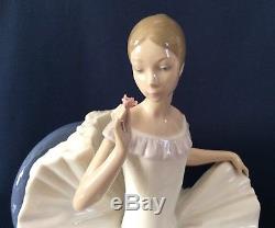 Lladro Nao Porcelain Figurine DREAM COME TRUE Sitting Ballerina Figure 24cm 9.5