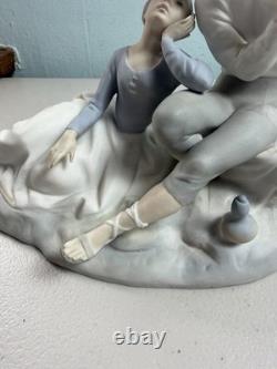 Lladró Nao Porcelain Figurine Flute Player Man And Woman With Dog Matte Finish