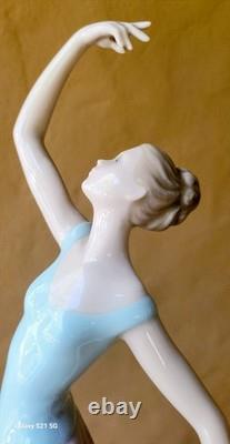 Lladro Nao Porcelain Figurine The Dance is Over Elegant Ballerina #1204 RETIRED