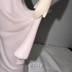 Lladro Nao Porcelain Figurine The Dance is Over Elegant Ballerina 1204 (chipped)