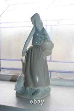 Lladro Nao Porcelain Figurine Woman and Goose Figure