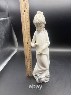 Lladró Nao Porcelain Girl Figurine White Glossy Hand Painted 10 in