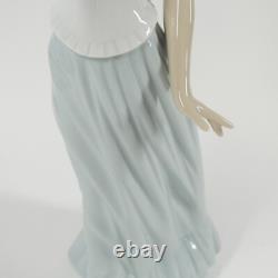 Lladro Nao The Butterfly's Dance Figurine withBox Girl Holding Butterfly 1398