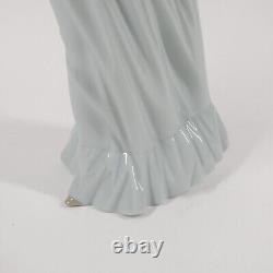 Lladro Nao The Butterfly's Dance Figurine withBox Girl Holding Butterfly 1398