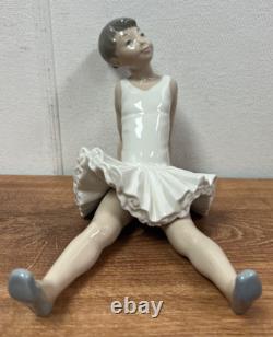 Lladro Nao Vintage Porcelain Figurine Statue Girl Ballerina Figure Spain