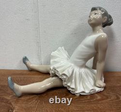 Lladro Nao Vintage Porcelain Figurine Statue Girl Ballerina Figure Spain