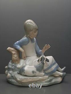 Lladro / Nao figure Cecilia and her goat 971 24 cm