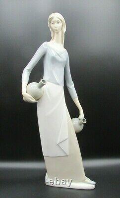 Lladro Nao statue figurine figure 02010035 daisa 1977 girl Water/wine Jugs 16