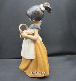 Lladro Nao statue figurine figure girl with flower basket gres finish excellent