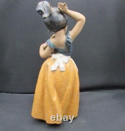 Lladro Nao statue figurine figure girl with flower basket gres finish excellent
