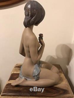 Lladro Nude With A Rose Matt (01013517) Large 28 Sculpture Daisa 1978