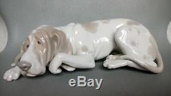 Lladro Old Dog 1067 Figurine Blood Hound