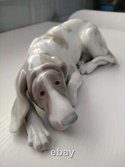 Lladro Old Dog, 1067. Retired, Lovely Condition, Approx 9.5 Length