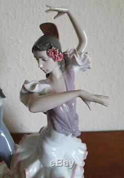 Lladro Passionate Flamenca Dancers Boxed Mint Pink Handmade Flower Hair Adorment