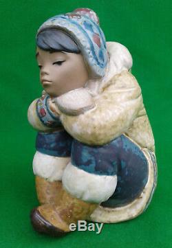 Lladro Pensive Eskimo Boy Gres Finish 2159