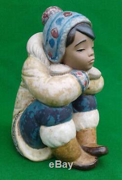 Lladro Pensive Eskimo Boy Gres Finish 2159