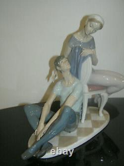 Lladro Porcelain #4992 Ballet Dancers Resting Man Woman On Chair Large Piece