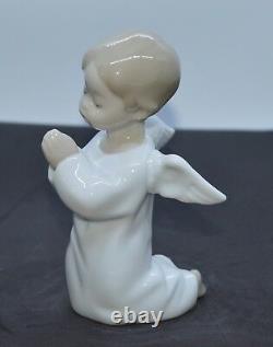 Lladro Porcelain Figurine Angel Praying 01004538 Was £125.00 Now £106.00