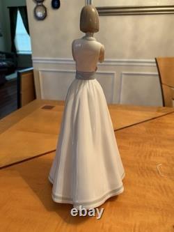 Lladro Porcelain Figurine From Nao The Light Of My Life 15 Tall Glossy Mint