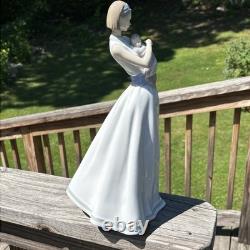 Lladro Porcelain Figurine From Nao The Light Of My Life 15 Tall Glossy Mint