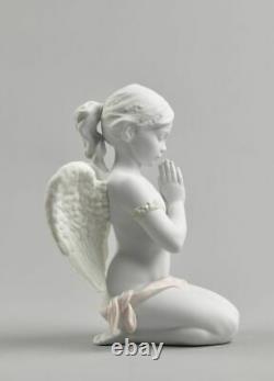 Lladro Porcelain Figurine Heavenly Prayer 1009291