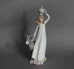Lladro Porcelain Figurine Nao Girl with Pitcher and Goat 1983 H 31 cm