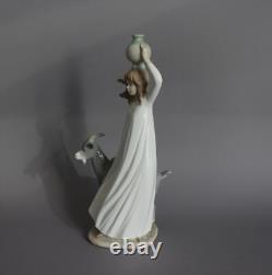 Lladro Porcelain Figurine Nao Girl with Pitcher and Goat 1983 H 31 cm