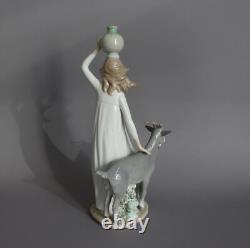 Lladro Porcelain Figurine Nao Girl with Pitcher and Goat 1983 H 31 cm