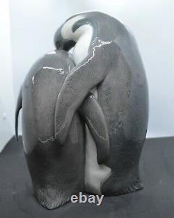 Lladro Porcelain Figurine Penguin Family 01008696 Was £630 Now £535.50