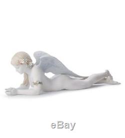 Lladro Porcelain Figurine Precious Angel 1008438