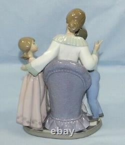 Lladro Porcelain Mother & Children Family Figurine Group Mothers Day