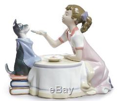 Lladro Porcelain Tea Time Figurine Girl Feeding Dog Ornament 17cm 01009197