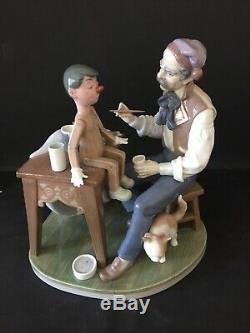 Lladro Puppet Painter. 5396. Giuseppe painting Pinocchio