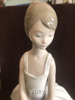 Lladro Rare Daisa Nao Standing Ballerina With Bench