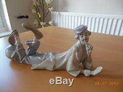 Lladro Reclining Clown With Ball No4618