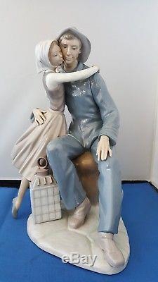 Lladro Retired Figurine No 4888'The Kiss' LARGE FREE UK P&P