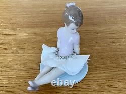 Lladro Rosy Posey Figurine Retired Mint Condition