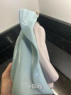 Lladro SPRING DANCE Retired Figurine 5663 Boxed Beautiful Perfect Piece