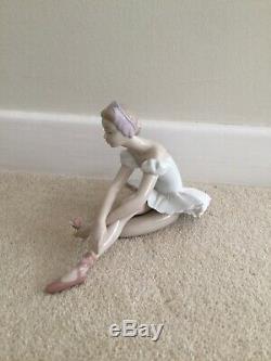 Lladro Set Of 2 Ballerina Figurines