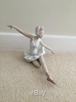 Lladro Set Of 2 Ballerina Figurines